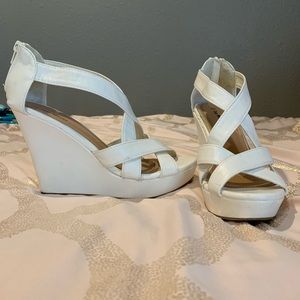 White Wedges
